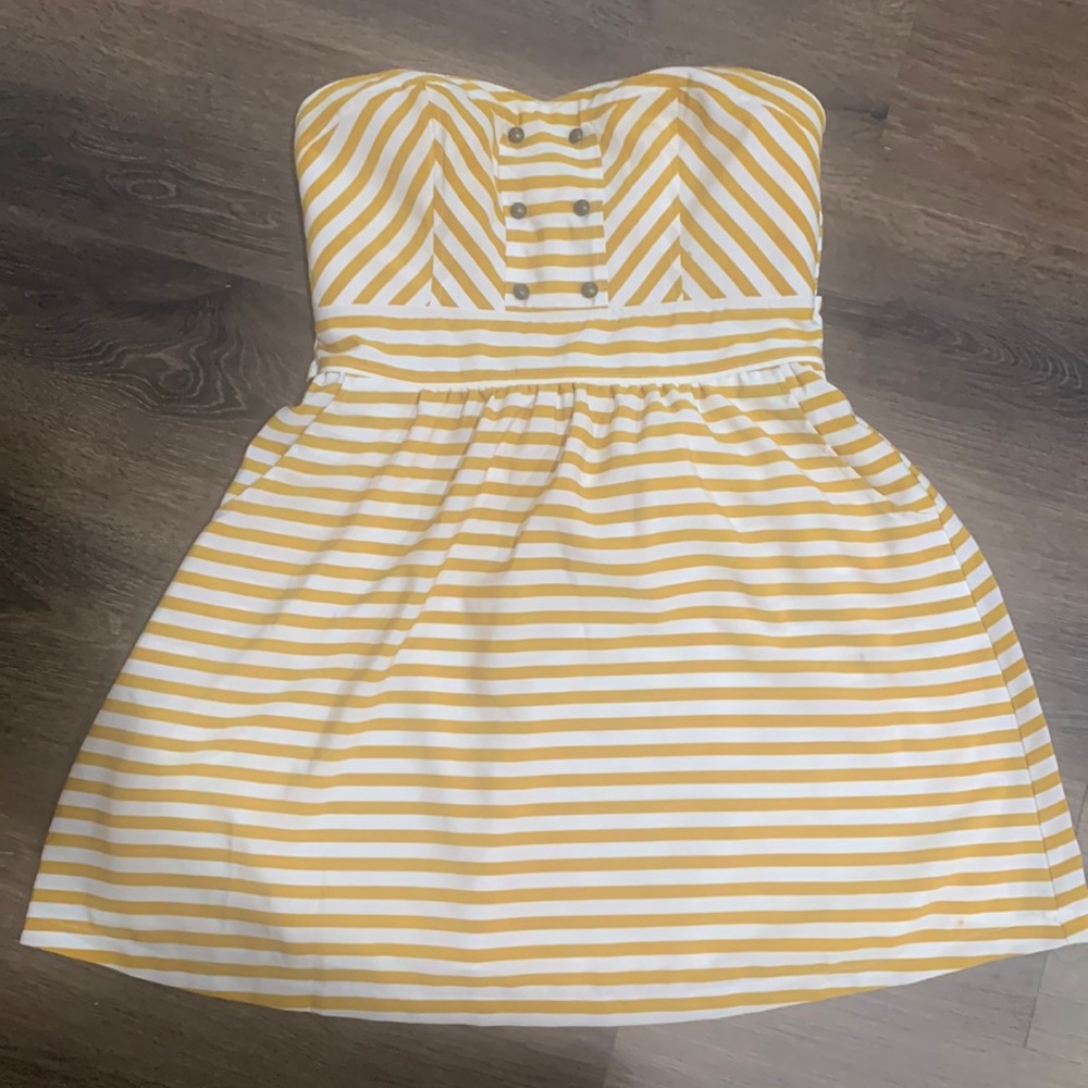 Like new womens forever 21 strapless dress, size medium
